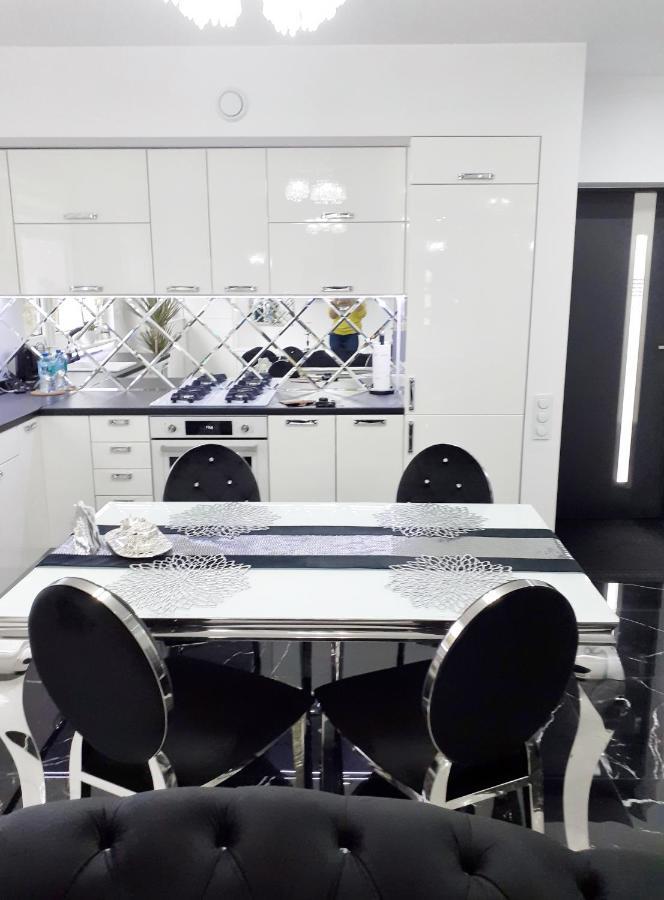 Apartament Glamour Gniezno Exteriör bild
